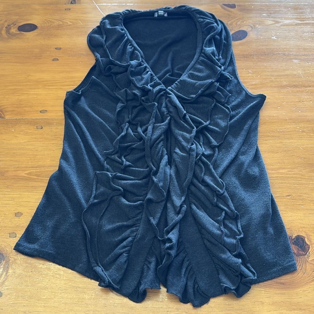 Charming Charlie Ruffle vest - Picture 4 of 11